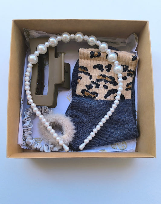 GREY SET "FOR A FRIEND"